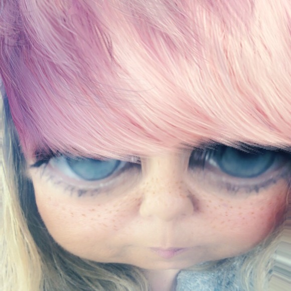 Meet your Posher, Vicky - Picture 1 of 1